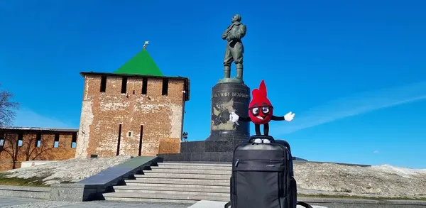 ШтоФи начал путешествовать и ему понравилось.